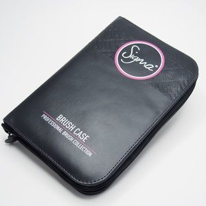 Sigma Travel Brush Case with room for 29 brushes